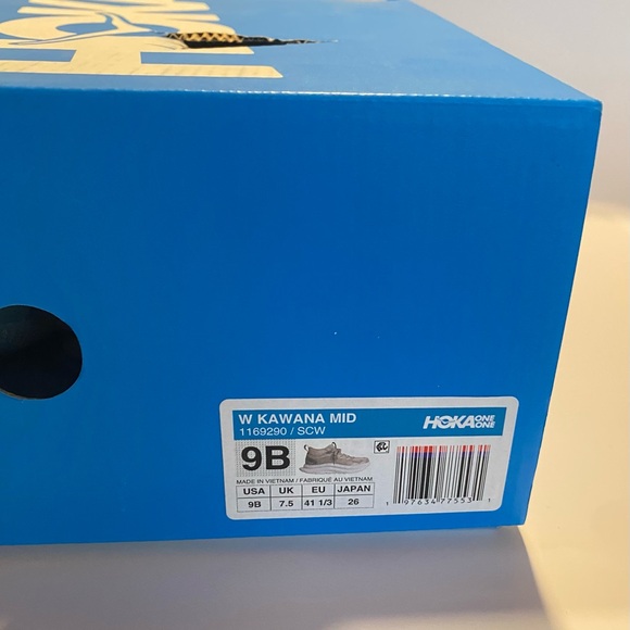 Hoka Beige and Light Blue Running Shoes - Picture 13 of 13